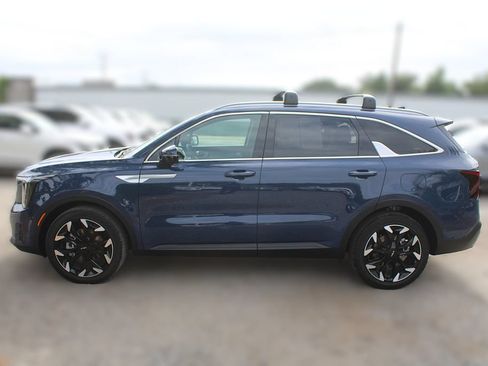 Used 2024 Kia Sorento SX FWD image 15