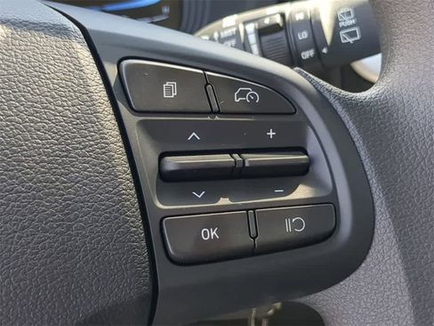 New 2026 Hyundai Venue SE image 25