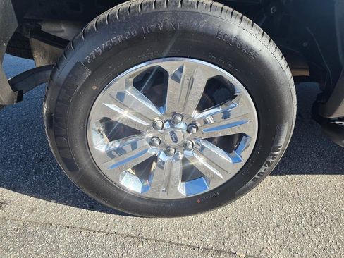 Used 2018 Ford F150 Lariat w/ Equipment Group 502A Luxury image 20