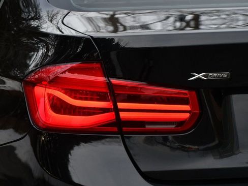 Used 2017 BMW 330i xDrive 330i xDrive image 5