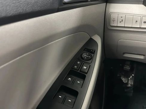 Used 2017 Hyundai Tucson Sport AWD/4WD image 17
