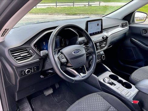 Used 2024 Ford Escape Active w/ Cold Weather Package FWD image 12