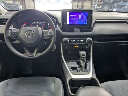 Used 2025 Toyota RAV4 LE image 27
