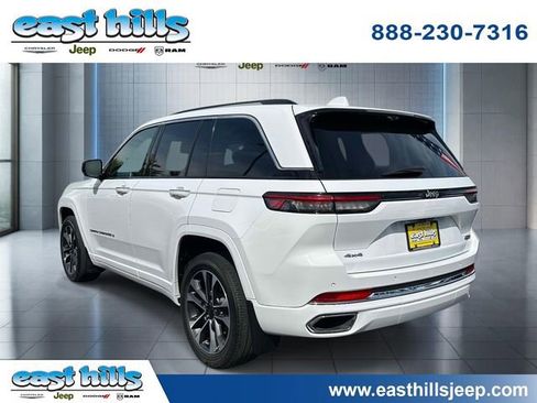 Certified 2022 Jeep Grand Cherokee Overland w/ Adv Protech Group III AWD/4WD image 5