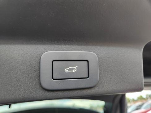 New 2026 Jaguar F-PACE R-Dynamic S image 22