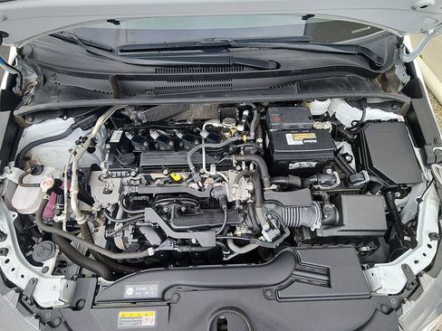 Used 2023 Toyota Corolla LE image 11