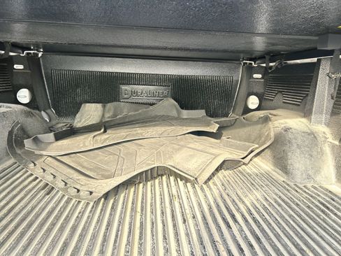 Used 2022 Chevrolet Silverado 1500 Custom image 9