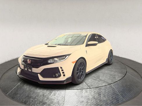 Used 2019 Honda Civic Type R image 3