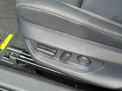 New 2026 Toyota Camry SE FWD image 22