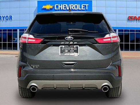 Used 2022 Ford Edge Titanium image 6