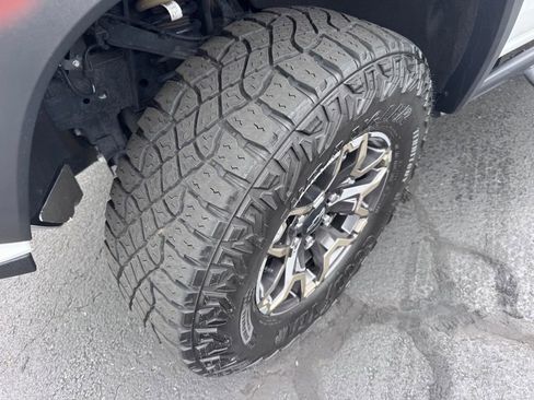 Used 2023 Chevrolet Colorado ZR2 w/ ZR2 Convenience Package III AWD/4WD image 16
