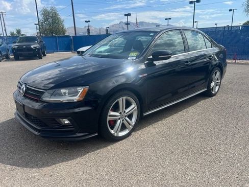 Used 2017 Volkswagen Jetta GLI FWD image 7