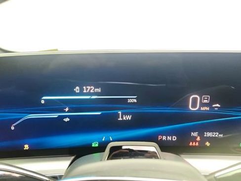 Used 2024 Cadillac Lyriq Sport image 41