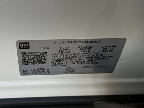 Used 2025 Buick Encore GX Preferred AWD/4WD image 24
