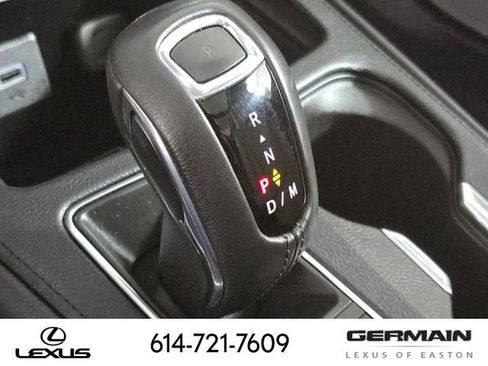 Used 2019 Cadillac XT4 Luxury w/ Cold Weather Package image 27