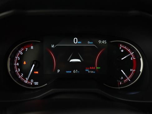 Used 2025 Toyota RAV4 XLE w/ Convenience Package AWD/4WD image 25