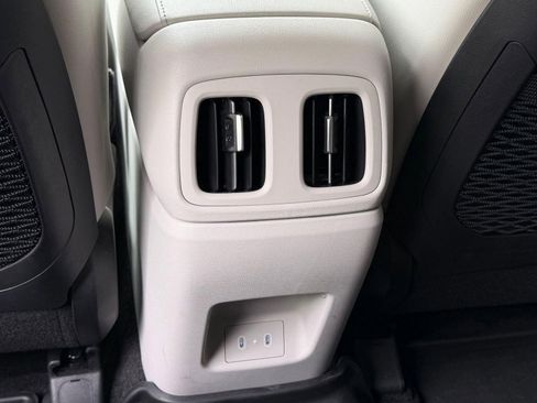 Used 2025 Hyundai Tucson Limited AWD/4WD image 25