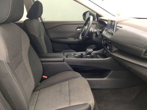 Used 2023 Nissan Rogue SV FWD image 21