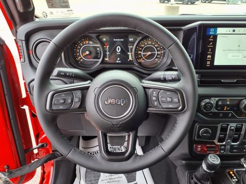 New 2025 Jeep Gladiator Rubicon w/ Convenience Group image 27