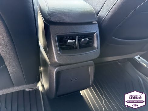 Used 2024 Chevrolet Equinox EV LT AWD/4WD image 13