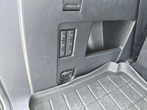 Used 2021 Ford Expedition Limited AWD/4WD image 9
