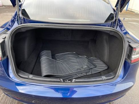 Used 2018 Tesla Model 3 Mid Range image 25