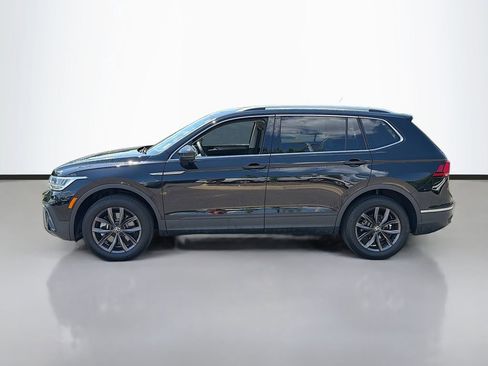 Used 2023 Volkswagen Tiguan SE FWD image 9