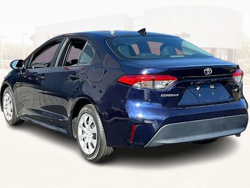 Used 2023 Toyota Corolla LE image 4