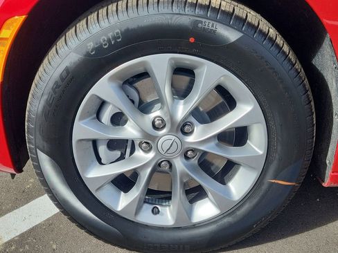 New 2026 Chrysler Pacifica Select image 10