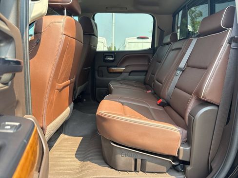Used 2016 Chevrolet Silverado 2500 High Country w/ High Country Premium Package AWD/4WD image 30