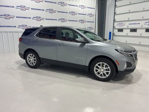 Used 2024 Chevrolet Equinox LT w/ LPO, Floor Liner Package image 7