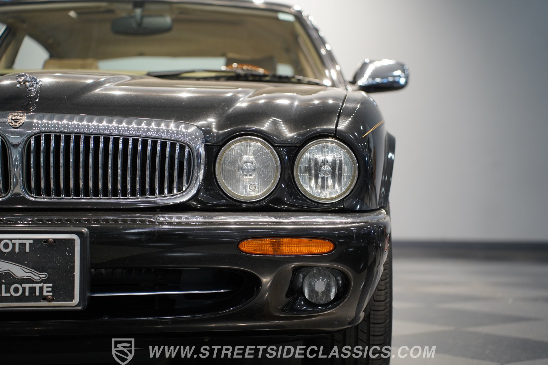 Used 1998 Jaguar XJ8 L RWD image 21
