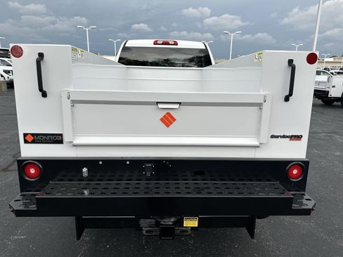 New 2025 GMC Sierra 2500 Pro w/ Convenience Package image 22