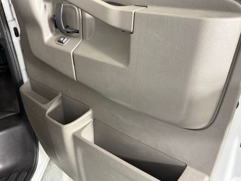 Used 2024 Chevrolet Express 2500 w/ Driver Convenience Package image 29