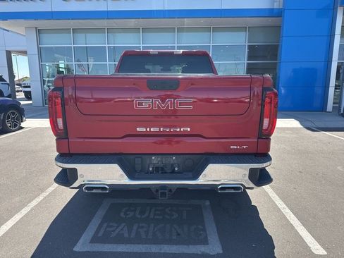 Used 2022 GMC Sierra 1500 SLT w/ SLT Convenience Package image 4