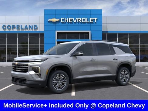 New 2027 Chevrolet Traverse LT FWD image 2