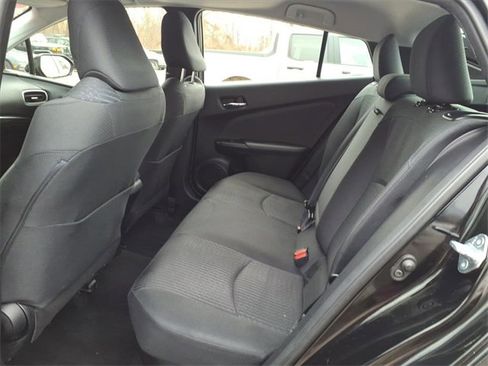Used 2016 Toyota Prius Three image 11