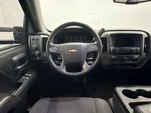 Used 2018 Chevrolet Silverado 1500 LT w/ All Star Edition AWD/4WD image 4