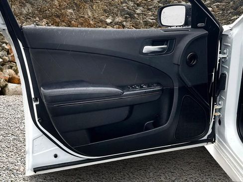 Used 2022 Dodge Charger R/T w/ Blacktop Package image 19