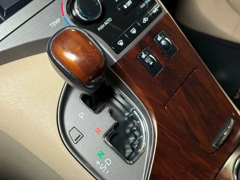 Used 2013 Toyota Venza XLE w/ XLE Premium Pkg FWD image 33
