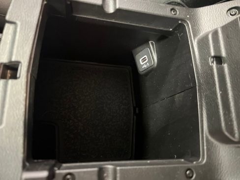 Used 2022 Jeep Gladiator Sport image 29