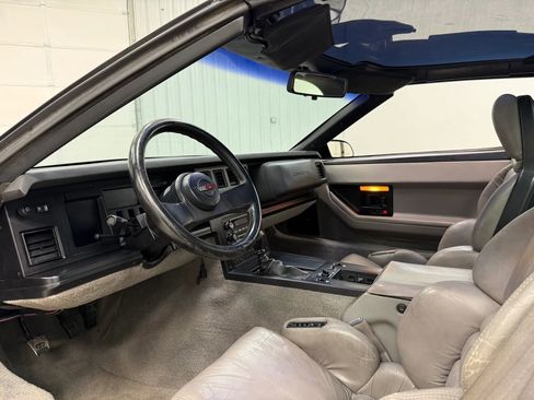 Used 1989 Chevrolet Corvette Coupe RWD image 14
