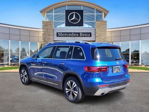 Used 2026 Mercedes-Benz GLB 250 4MATIC image 3