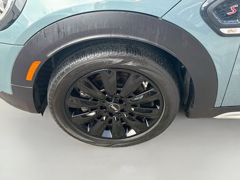 Used 2024 MINI Cooper Countryman S w/ Premium Package FWD image 34