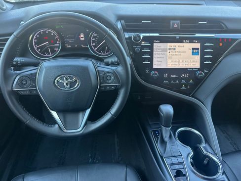 Used 2019 Toyota Camry XLE w/ Driver Assist Package FWD image 18
