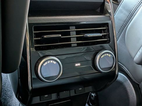 Used 2025 Land Rover Range Rover Sport Dynamic SE image 26