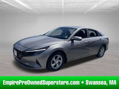 Used 2023 Hyundai Elantra SE