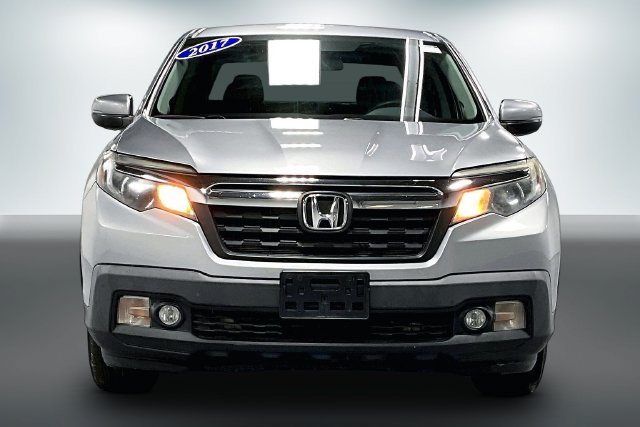 Used 2017 Honda Ridgeline RTS image 2