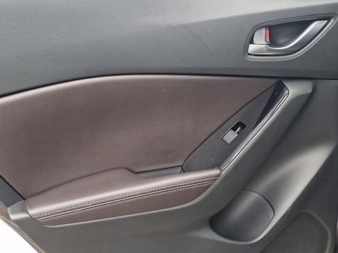 Used 2017 MAZDA MAZDA3 Grand Touring w/ Premium Equipment Package image 12