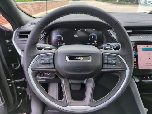 New 2026 Jeep Grand Cherokee L Limited AWD/4WD image 24